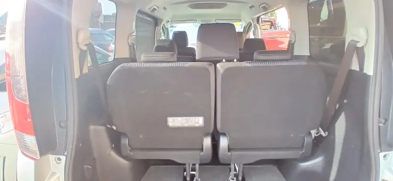 2017 Toyota Noah – photo 7