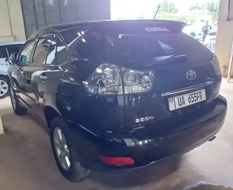 2011 Toyota Harrier – photo 8